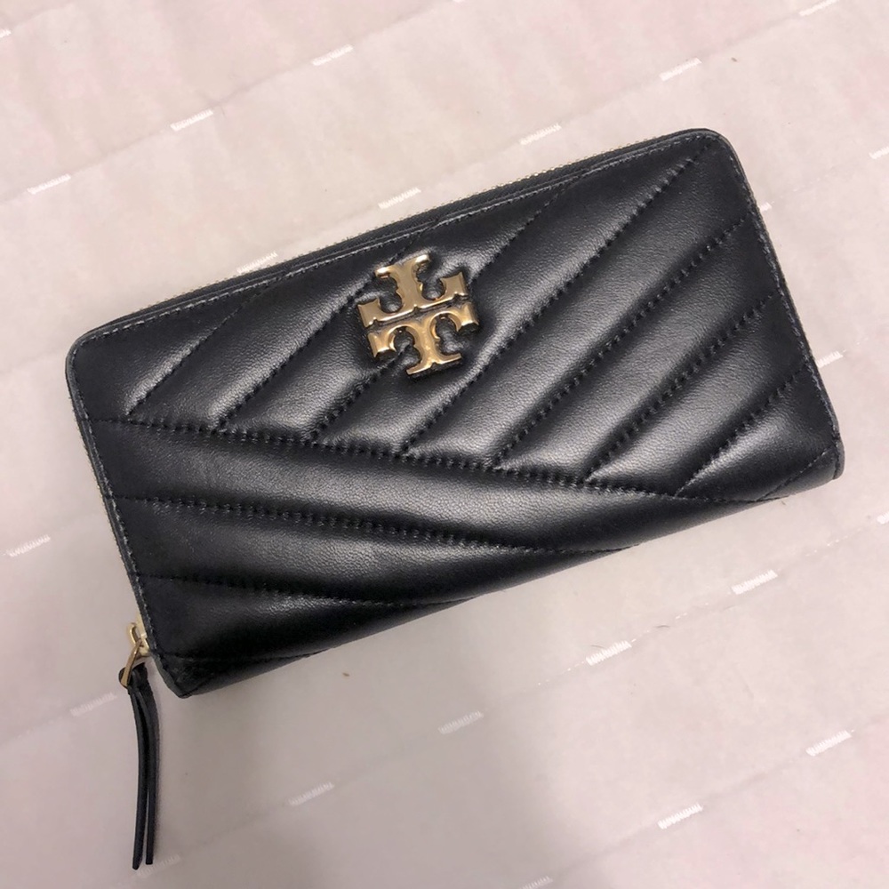 Tory Burch Kira Chevron Zip Continental Wallet